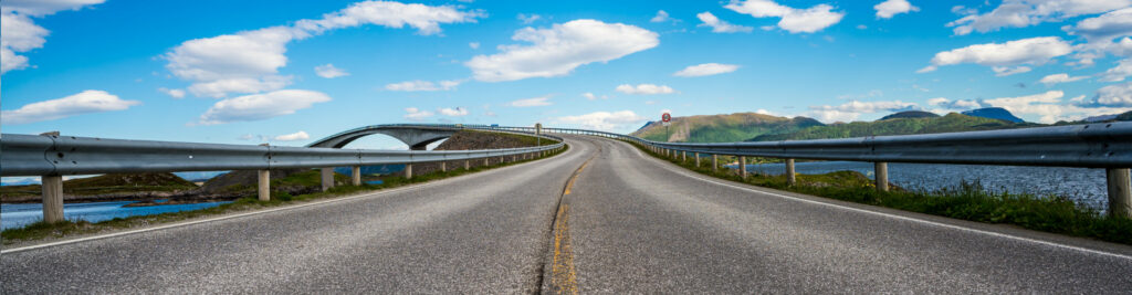 Cover picture Success Story BMW production network planning with OPTANO